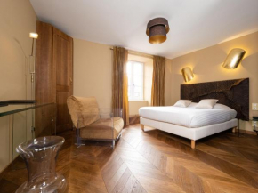 Hotels in Marcolès
